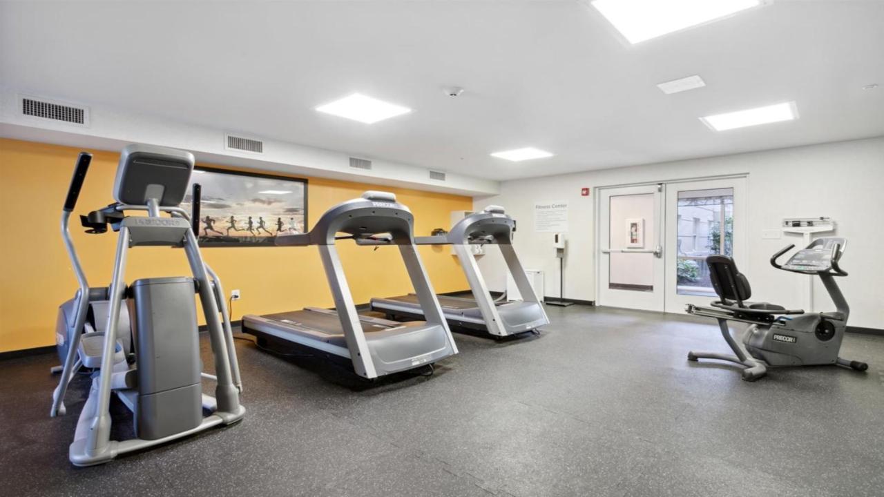 Holiday Inn Express Williamsburg North By Ihg Norge Exterior foto